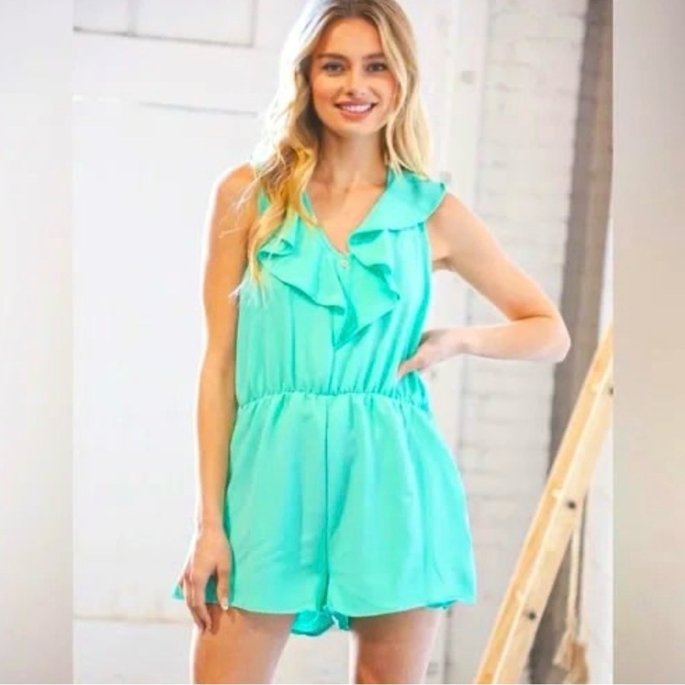 Sleeveless Ruffle V-Neck Romper in Mint